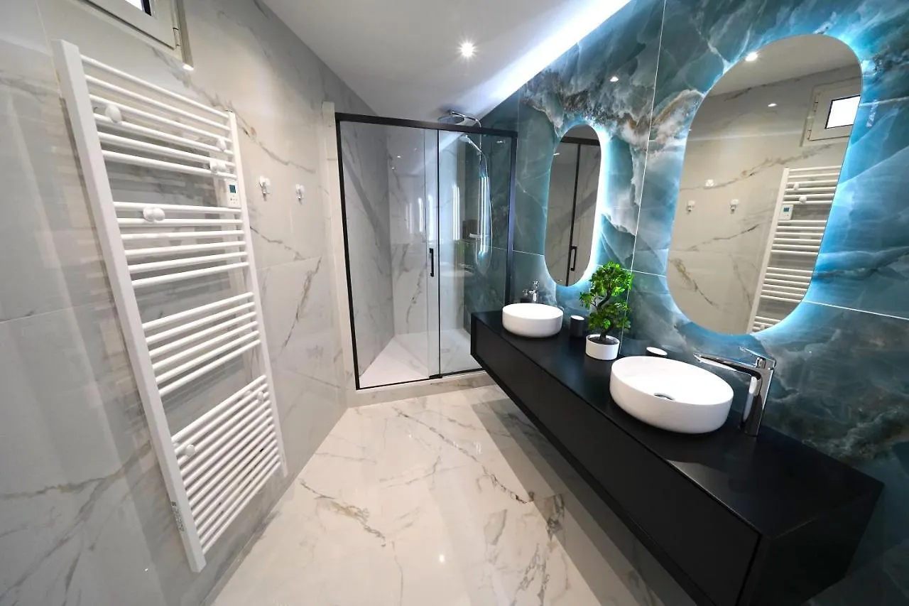 Monaco - Beautiful Apartment 6-8 People بوزولي